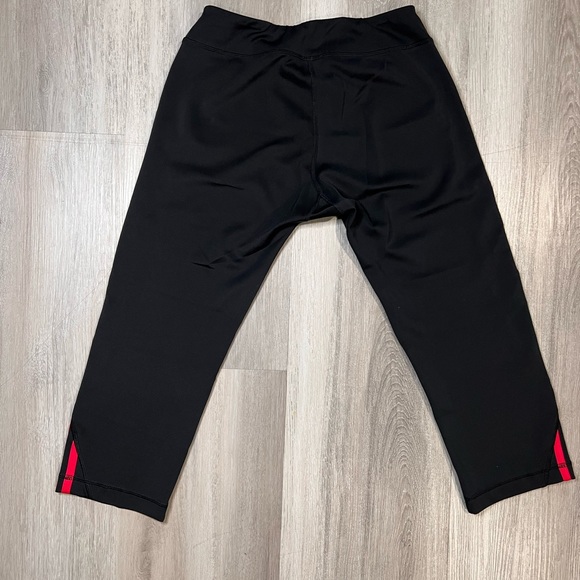🌺Adidas Response Cropped Tight NWOT - Picture 5 of 5